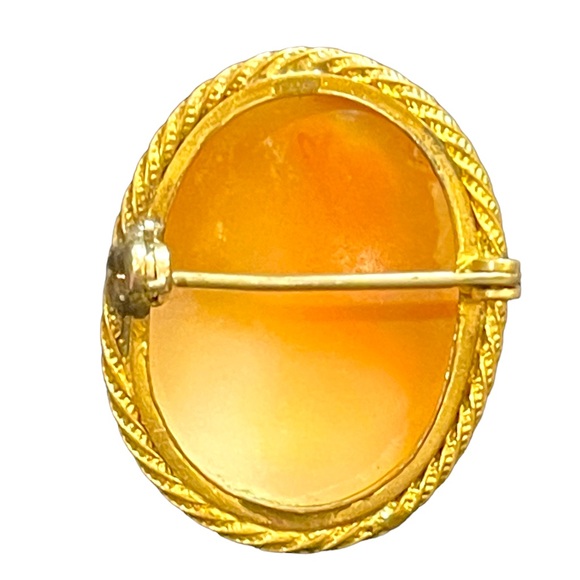 Vintage GP gold Finish wash Shell Cameo brooch pin Left facing - Picture 4 of 5